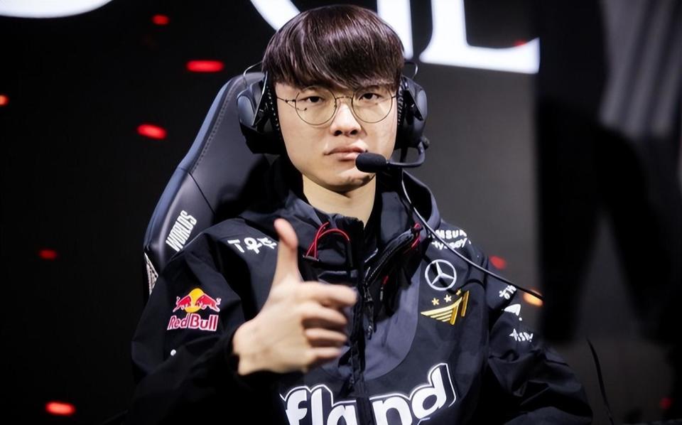 资讯远距开镜爆头？竞技高手还是开挂先生？