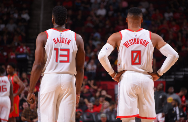 NBA球员数据榜：东契奇得分领先,