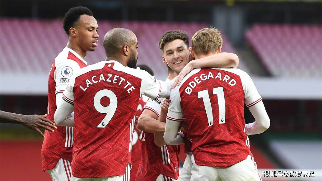 英超：阿森纳3-2利物浦，萨卡绝杀登顶积分榜